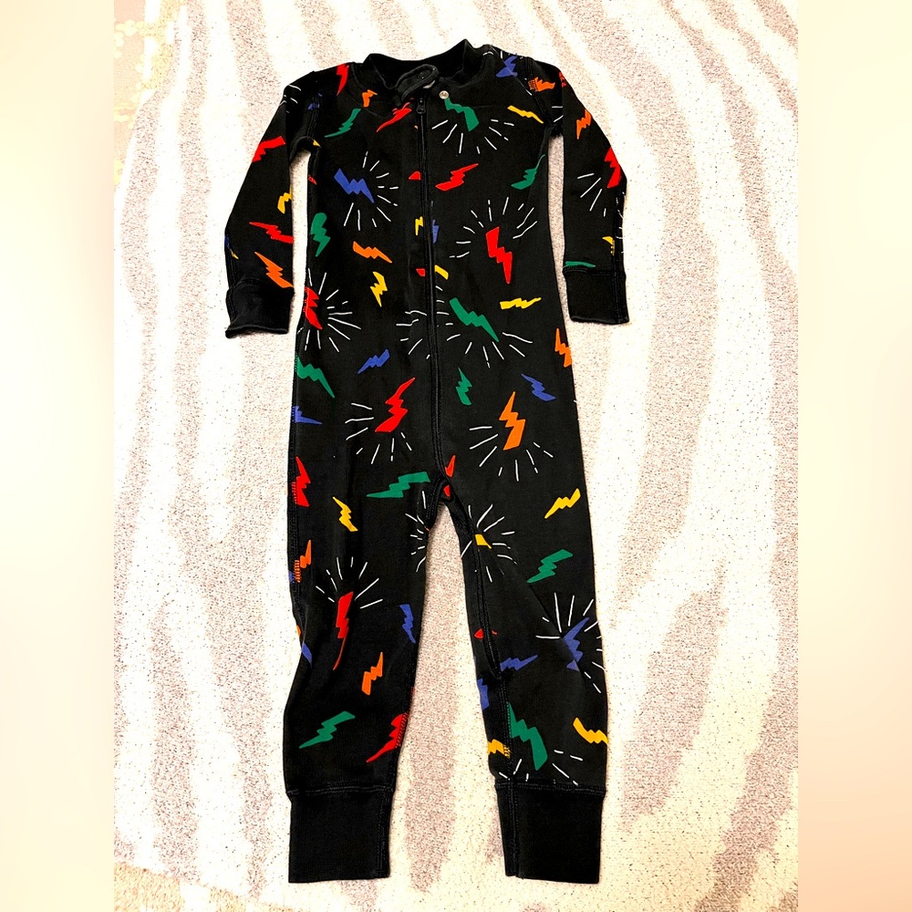 Hanna Andersson Black Pajama Set with Colorful Lightning Bolts